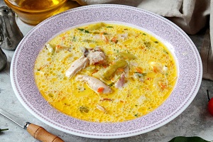 Сырный суп с курицей и болгарским перцем
