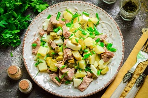 Картофельный салат с говядиной