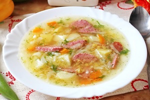 Баварский суп с колбасками