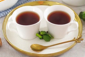 Горячий чай с вином и медом