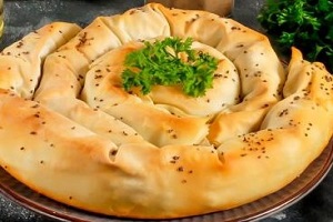 Пирог с мясом из теста Фило